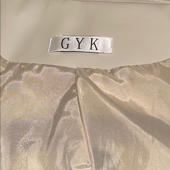 100% Polyester Jacket - Picture 3 of 5